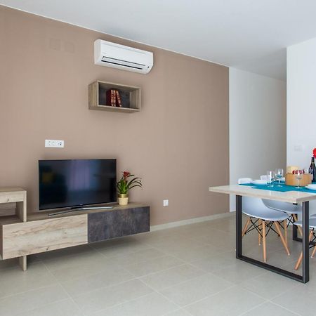 Apartments Viktorija Baska  Ngoại thất bức ảnh