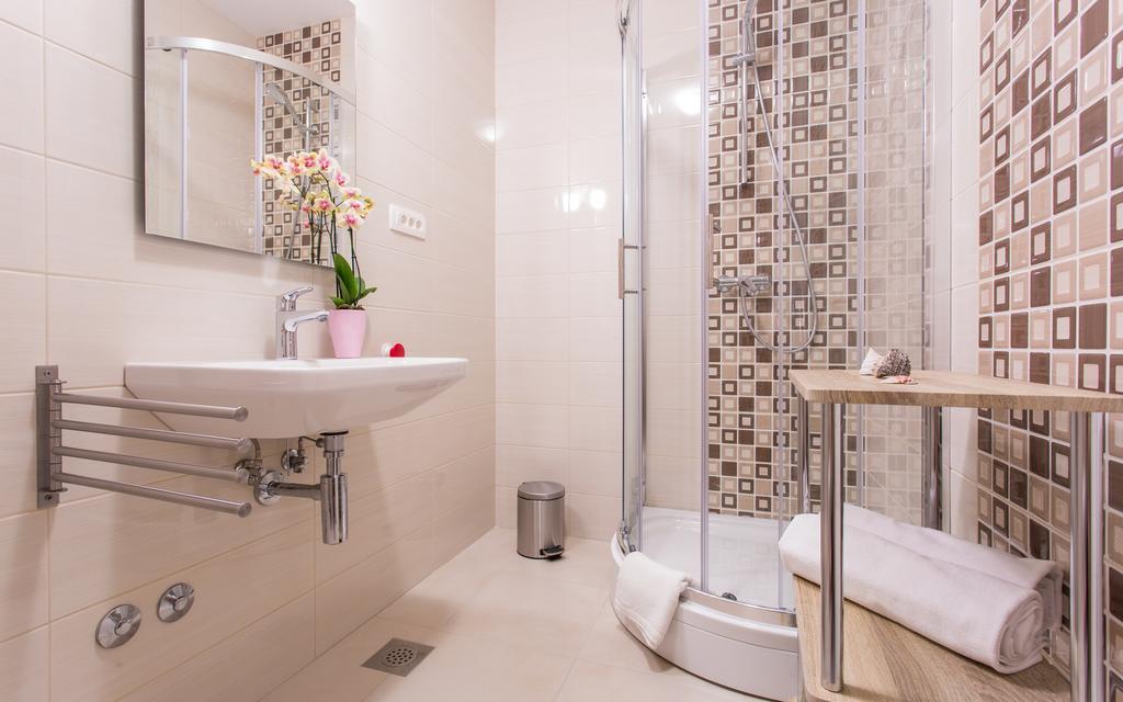 Apartments Viktorija Baska  Ngoại thất bức ảnh