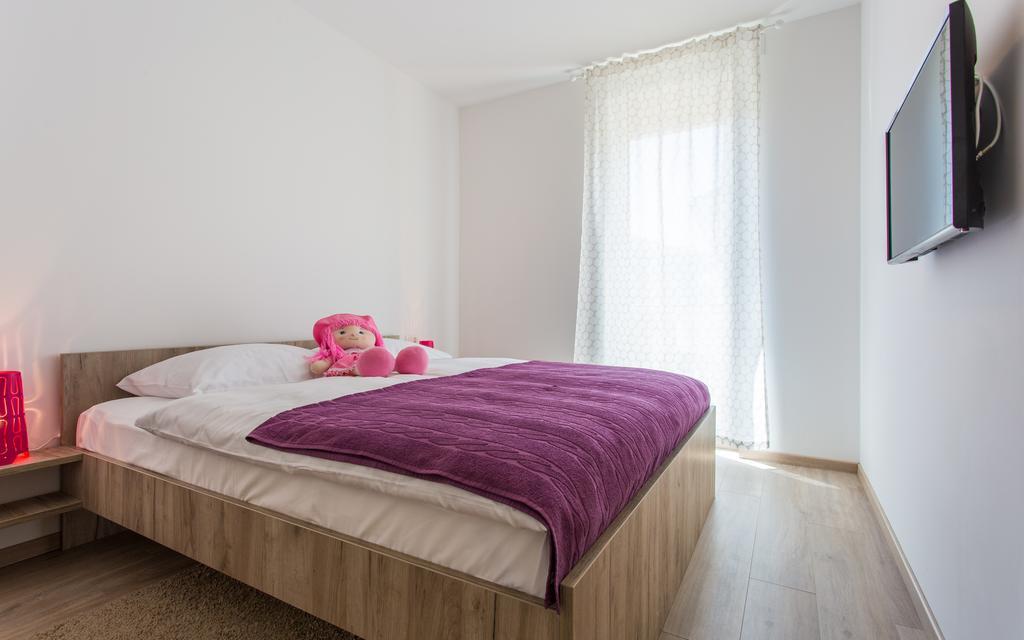 Apartments Viktorija Baska  Ngoại thất bức ảnh