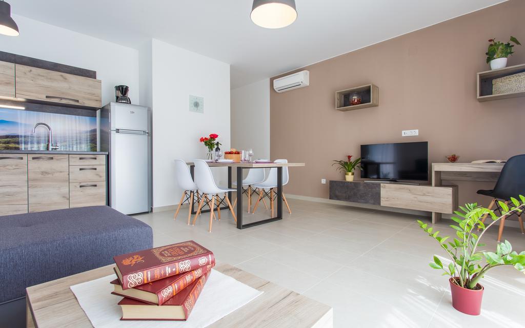 Apartments Viktorija Baska  Ngoại thất bức ảnh